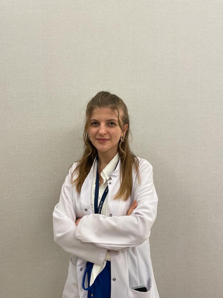 Fizyoterapist Melis Yıldırım SAK https://www.neuroverseclinic.com/wp-content/uploads/2023/12/Fizyoterapist-Melis-Yildirim-SAK.jpg